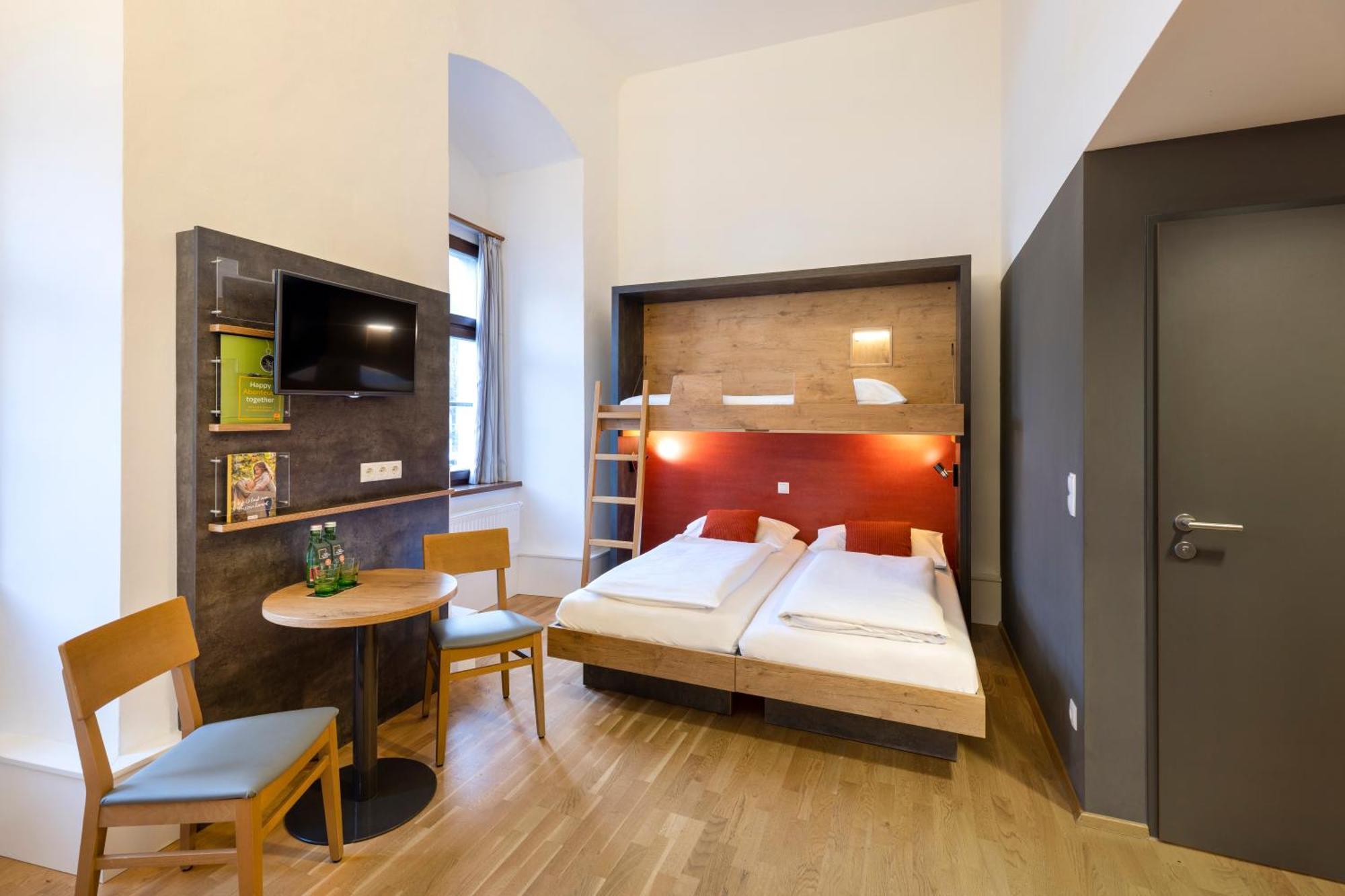 Hotel Jufa 3*